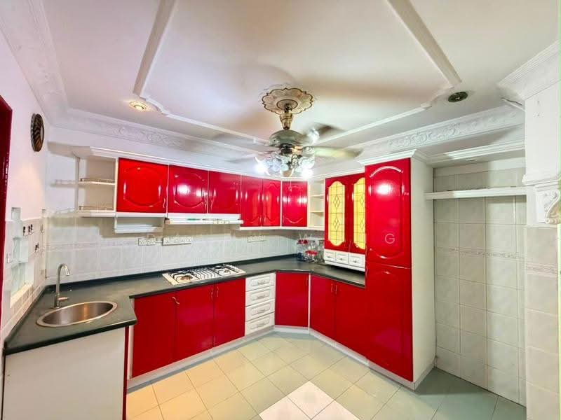 Rumah Teres 2-Tingkat untuk Dijual di Bandar Country Homes (Rawang) - Danny Wong - Kitchen - PropertyGuru.com.my