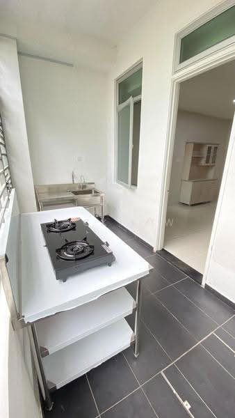 Rumah Teres 2-Tingkat untuk Disewa di Taman Mount Austin (Tebrau) - Nick Low - Kitchen - PropertyGuru.com.my