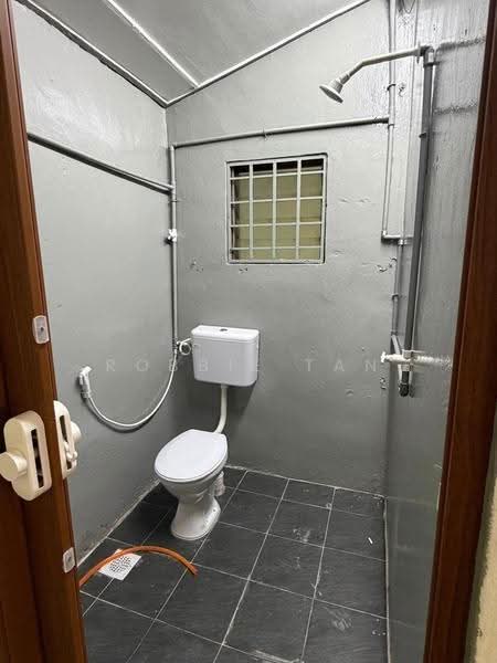 Rumah Teres 1-Tingkat untuk Dijual di Taman Sri Plentong (Masai) - Robbie Tan - Bathroom - PropertyGuru.com.my