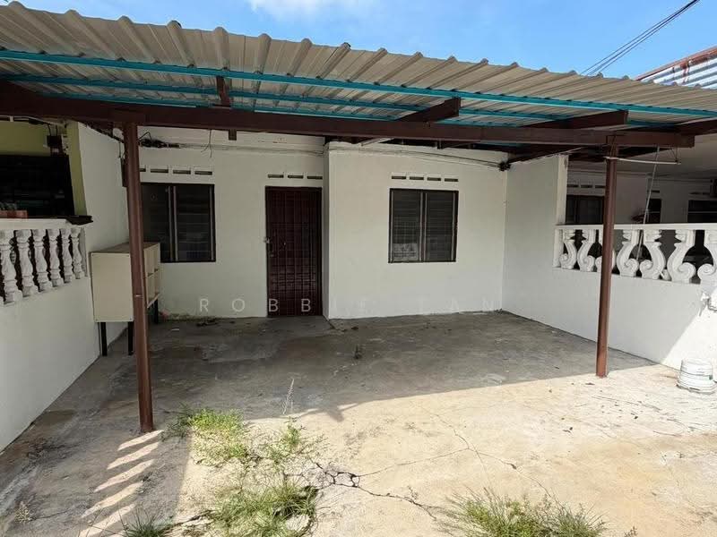 Rumah Teres 1-Tingkat untuk Dijual di Taman Sri Plentong (Masai) - Robbie Tan - Exterior - PropertyGuru.com.my