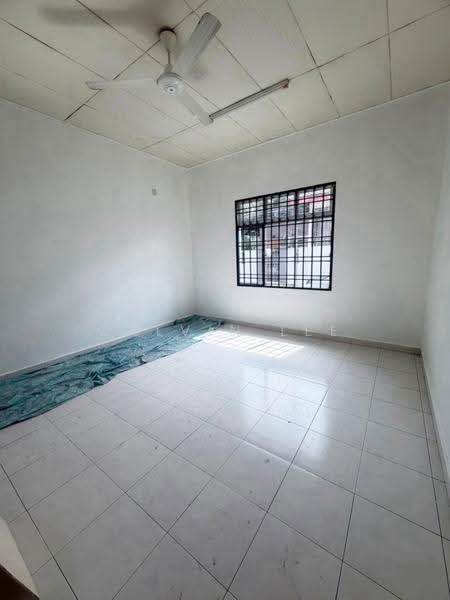 1-storey Terraced House for Sale in Taman Bestari Indah (Ulu Tiram) - Calvin Lee - PropertyGuru.com.my