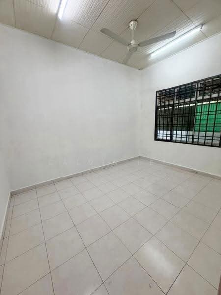 1-storey Terraced House for Sale in Taman Bestari Indah (Ulu Tiram) - Calvin Lee - PropertyGuru.com.my