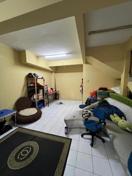 2-storey Terraced House for Sale in Kota Kemuning (Shah Alam) - Annie Kho - Living Room - PropertyGuru.com.my