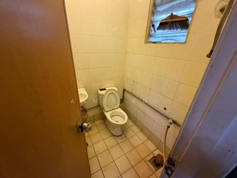 2-storey Terraced House for Sale in Kota Kemuning (Shah Alam) - Annie Kho - Bathroom - PropertyGuru.com.my