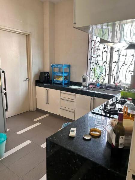 Bungalow House untuk Dijual di Taman Sea (Petaling Jaya) - Jonathan Raj - Kitchen - PropertyGuru.com.my