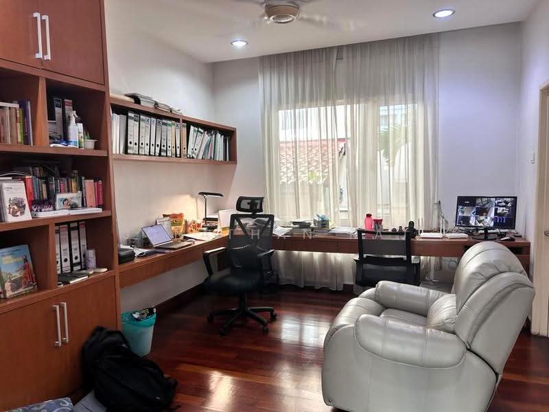 Bungalow House untuk Dijual di Taman Sea (Petaling Jaya) - Jonathan Raj - Study - PropertyGuru.com.my