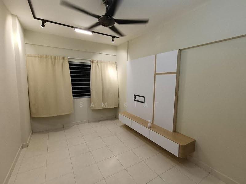 Pangsapuri untuk Disewa di Suria Rafflesia - SAM KIAT - Living Room - PropertyGuru.com.my