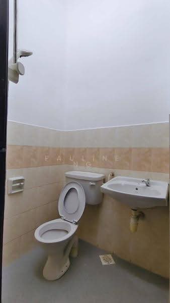 2-storey Terraced House for Rent in bukit indah (Johor Bahru) - Pauline Ng - Bathroom - PropertyGuru.com.my