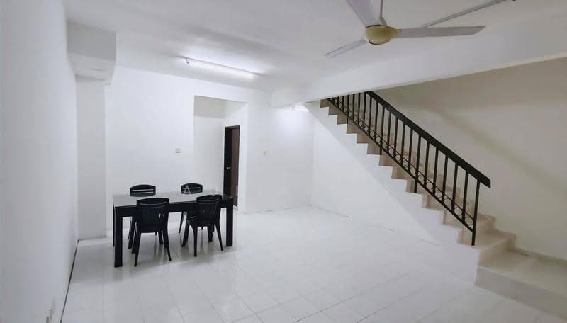 2-storey Terraced House for Rent in bukit indah (Johor Bahru) - Pauline Ng - Dining Room - PropertyGuru.com.my