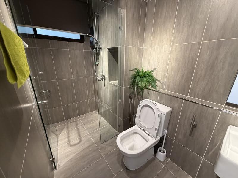 Service Residence for Rent at The Pulse Residence - Alan Chia - Bathroom - PropertyGuru.com.my