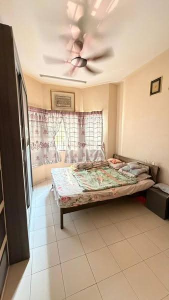 Pangsapuri untuk Dijual di Pangsapuri Seri Meranti - Jocelyn Ho - Bedroom - PropertyGuru.com.my