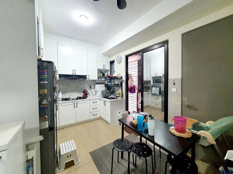 Townhouse for Sale in Kajang (Selangor) - Yasmin Sulaiman - Kitchen - PropertyGuru.com.my