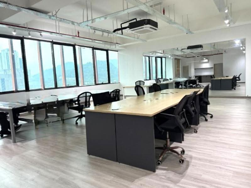 Interior-tables and chairs included