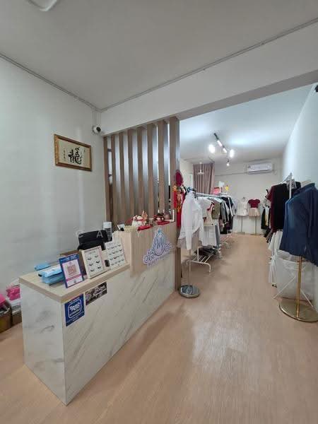Shop for Rent in Taman Ungku Tun Aminah (Skudai) - Caryn Ter - Interior - PropertyGuru.com.my