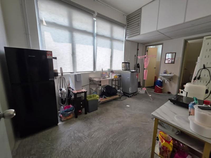 Shop for Rent in Taman Ungku Tun Aminah (Skudai) - Caryn Ter - Kitchen - PropertyGuru.com.my