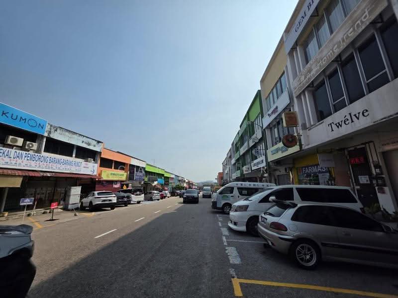 Shop for Rent in Taman Ungku Tun Aminah (Skudai) - Caryn Ter - Exterior - PropertyGuru.com.my