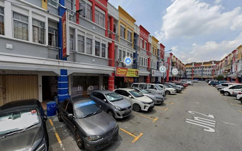 Shop for Rent in Taman Industri Bolton (Batu Caves) - Bond Lee - Exterior - PropertyGuru.com.my