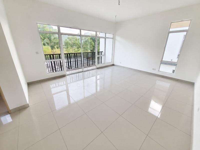 Semi-Detached House for Sale in Rawang (Selangor) - Lucas Loh - Living Room - PropertyGuru.com.my