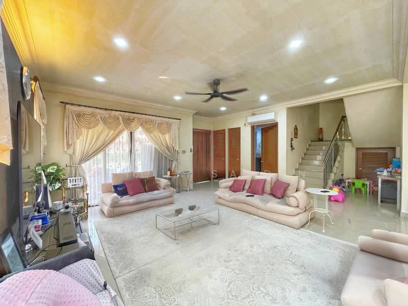 Bungalow House untuk Dijual di Presint 16 (Putrajaya) - Shiqin Saidin - Living Room - PropertyGuru.com.my