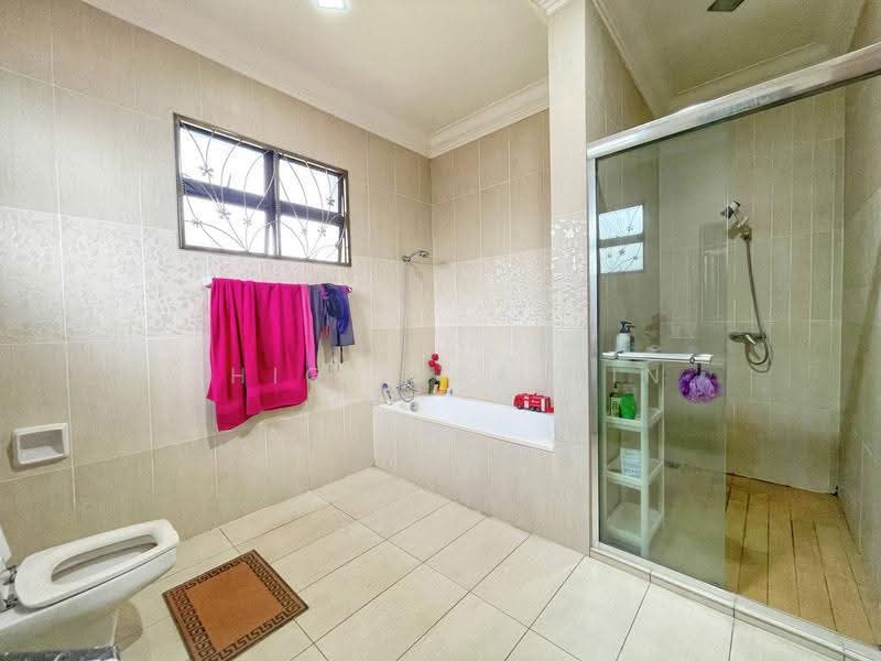 Bungalow House untuk Dijual di Presint 16 (Putrajaya) - Shiqin Saidin - Bathroom - PropertyGuru.com.my