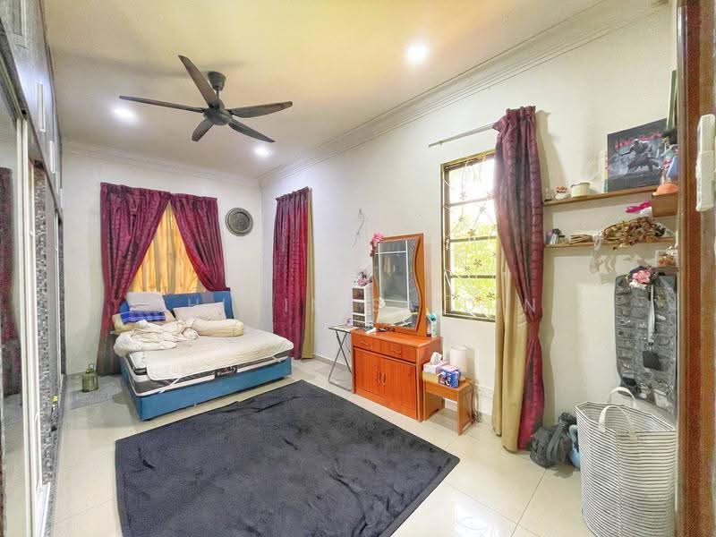 Bungalow House untuk Dijual di Presint 16 (Putrajaya) - Shiqin Saidin - Bedroom - PropertyGuru.com.my