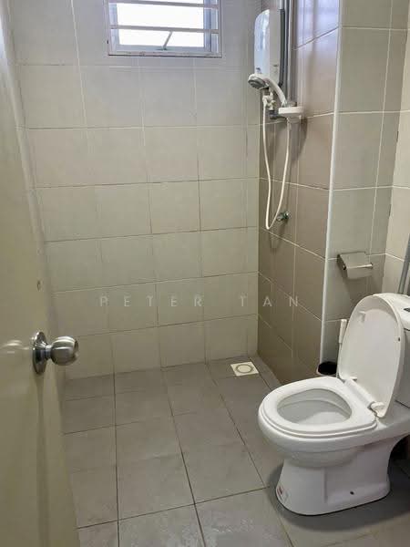 Pangsapuri untuk Disewa di Residensi Pandanmas 2 - Peter Tan - Bathroom - PropertyGuru.com.my