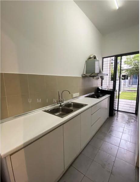 Rumah Teres 3-Tingkat untuk Disewa di Lake Fields (Sungai Besi) - Umins Choy - Kitchen - PropertyGuru.com.my