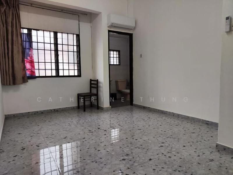 Rumah Teres 2-Tingkat untuk Dijual di Taman Johor Jaya (Johor Bahru) - Catherine Thung - PropertyGuru.com.my