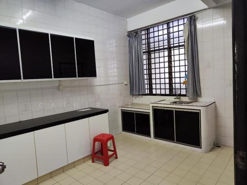 Rumah Teres 2-Tingkat untuk Dijual di Taman Johor Jaya (Johor Bahru) - Catherine Thung - PropertyGuru.com.my