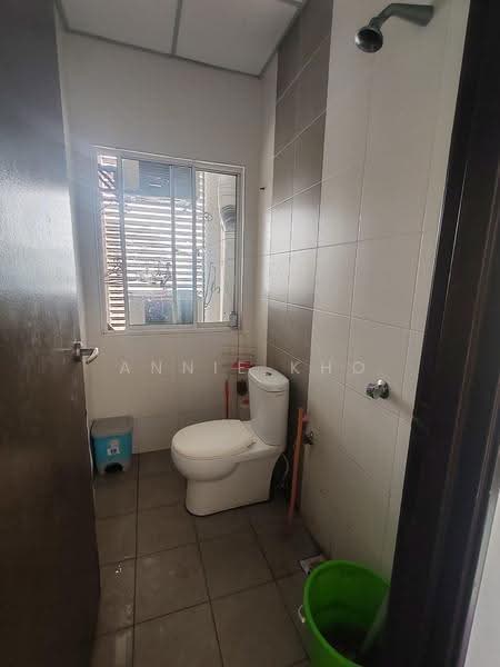 Pangsapuri untuk Disewa di Avenue Crest - Annie Kho - Bathroom - PropertyGuru.com.my
