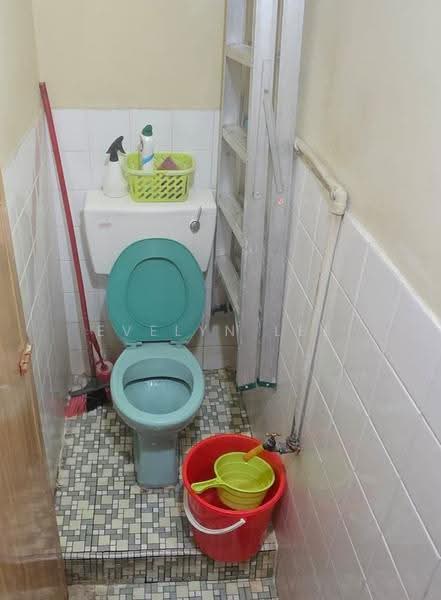 1-storey Terraced House for Sale in Taman Kok Lian (Jalan Kuching) - Evelyn Lee - Bathroom - PropertyGuru.com.my