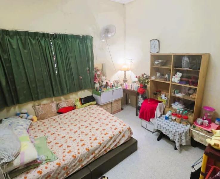 1-storey Terraced House for Sale in Taman Kok Lian (Jalan Kuching) - Evelyn Lee - Bedroom - PropertyGuru.com.my