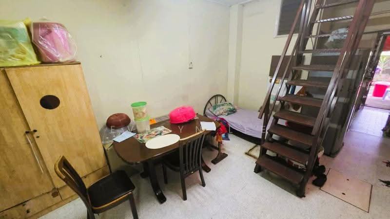 1-storey Terraced House for Sale in Taman Kok Lian (Jalan Kuching) - Evelyn Lee - Bedroom - PropertyGuru.com.my