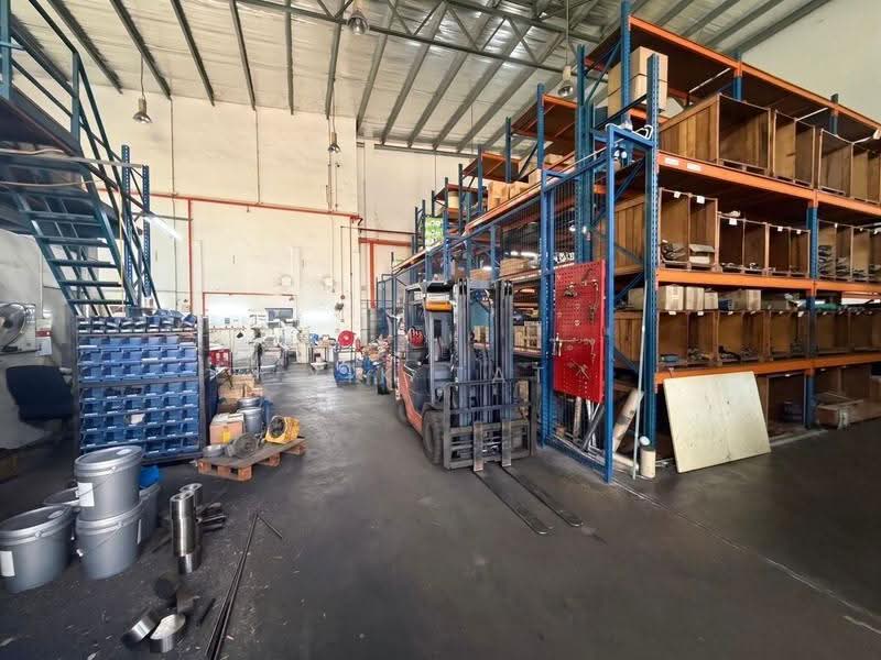 Factory for Sale in Kawasan Perindustrian Tebrau 3 (Tebrau) - Yik Tat - Interior - PropertyGuru.com.my
