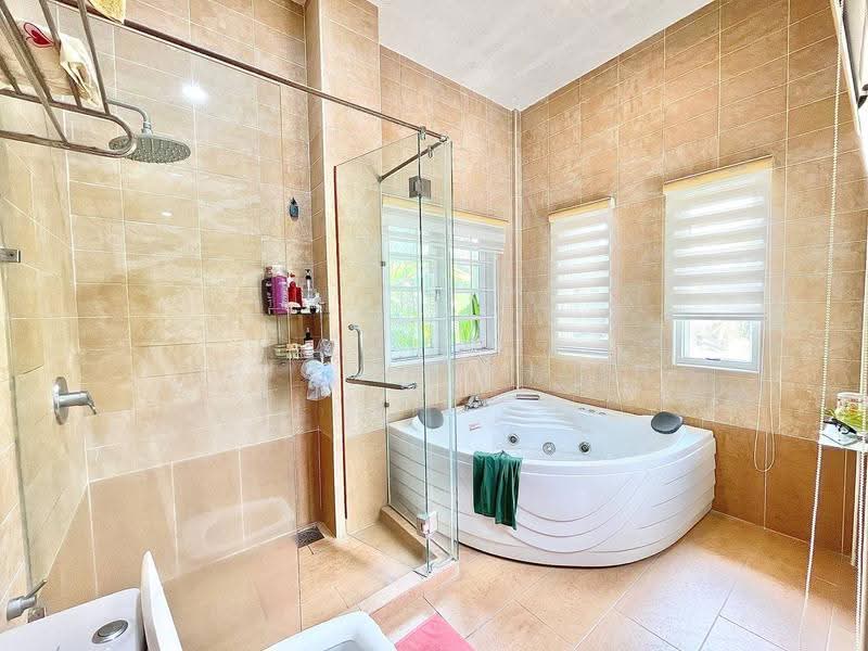 Bungalow House untuk Dijual di Seksyen 8 (Kota Damansara) - Shiqin Saidin - Bathroom - PropertyGuru.com.my