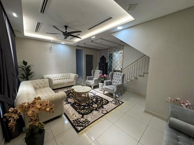 2-storey Terraced House for Sale in Saujana Utama (Puncak Alam) - Azizol . - Living Room - PropertyGuru.com.my