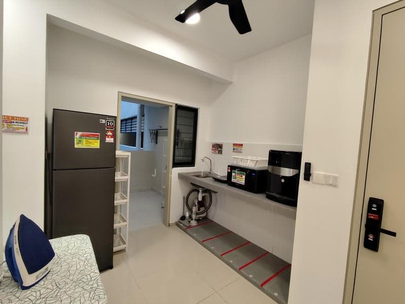 Kediaman Servis untuk Disewa di Seiring Residensi - JJ Lee - Kitchen - PropertyGuru.com.my