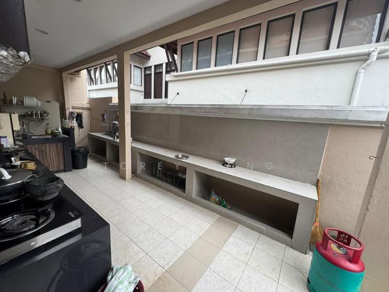Semi-Detached House for Sale in Sri Hartamas (Kuala Lumpur) - Torey Wong - Kitchen - PropertyGuru.com.my