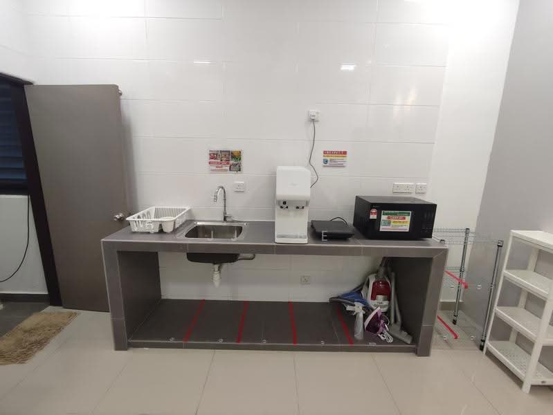 Service Residence for Rent at SkyVille 8 @ Benteng 8 - JJ Lee - Kitchen - PropertyGuru.com.my