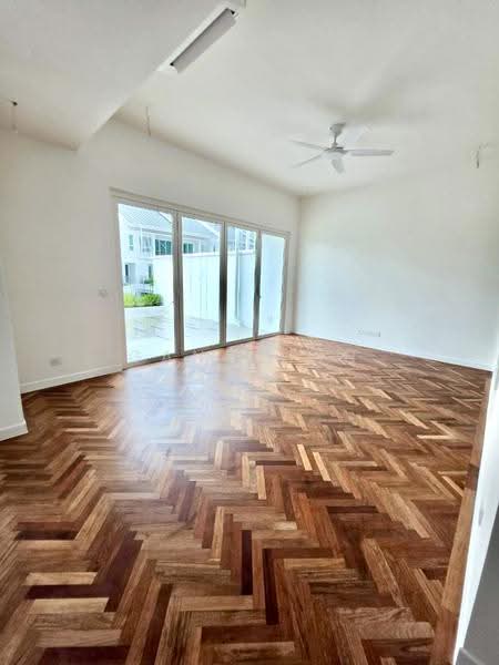 Rumah Teres 3-Tingkat untuk Disewa di Tanjung Tokong @ Andaman Island (Tanjung Tokong) - Gan Chun Kai - Living Room - PropertyGuru.com.my