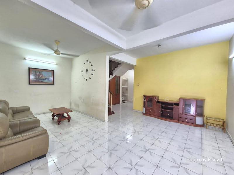 2-storey Terraced House for Rent in Bercham (Ipoh) - Mandy Phang - Living Room - PropertyGuru.com.my