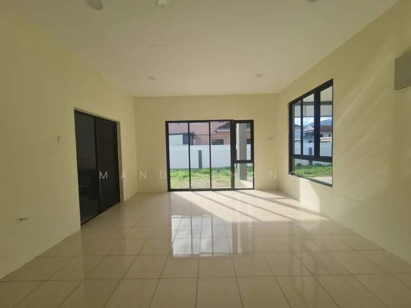 Bungalow House untuk Dijual di Bandar Baru Sri Klebang (Chemor) - Mandy Phang - Living Room - PropertyGuru.com.my