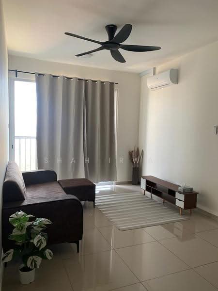 Pangsapuri untuk Disewa di Residensi Laman Sari - Shah Irwan - Living Room - PropertyGuru.com.my