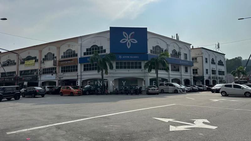 Shop for Rent in Pusat Perdagangan Seri Kembangan (Seri Kembangan) - Benny Lee - Exterior - PropertyGuru.com.my