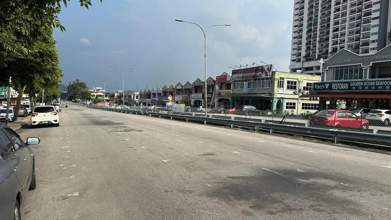 Shop for Rent in Pusat Perdagangan Seri Kembangan (Seri Kembangan) - Benny Lee - Exterior - PropertyGuru.com.my