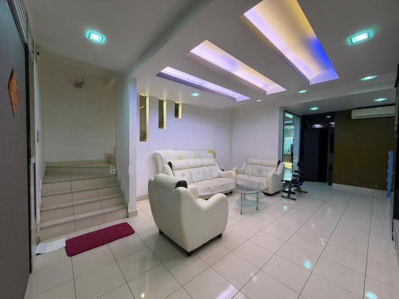 Rumah Teres 3-Tingkat untuk Dijual di Bukit Jambul (Penang) - Bryan H'ng - Living Room - PropertyGuru.com.my
