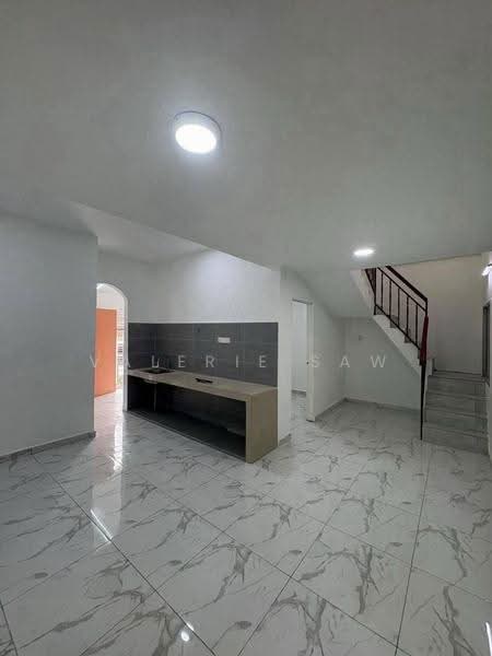 Rumah Teres 1-Tingkat untuk Dijual di Taman Johor Jaya (Johor Bahru) - Valerie Saw - Kitchen - PropertyGuru.com.my