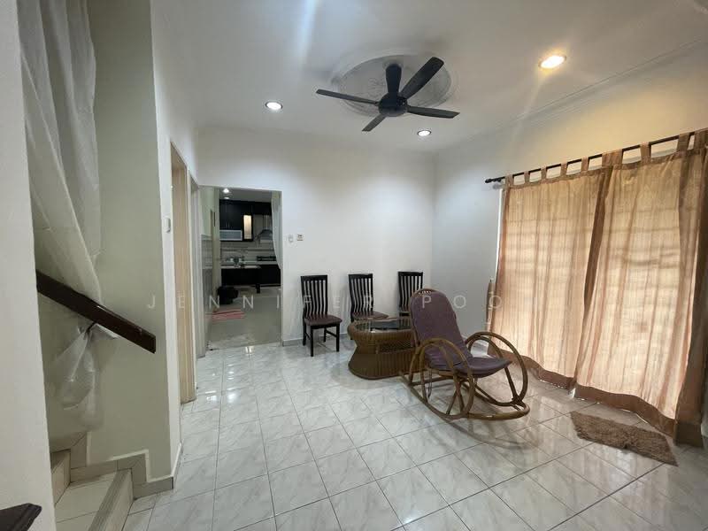 Rumah Teres 2-Tingkat untuk Disewa di Bandar Puteri Klang (Klang) - Jennifer Poon - Living Room - PropertyGuru.com.my