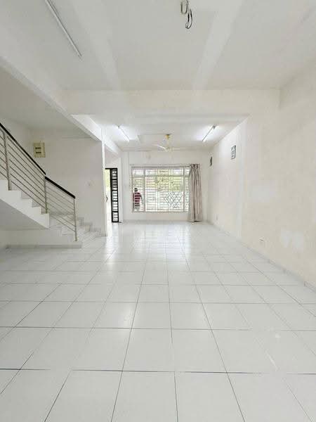 Rumah Teres untuk Dijual di Taman Desa Tebrau (Tebrau) - Valerie Saw - Living Room - PropertyGuru.com.my