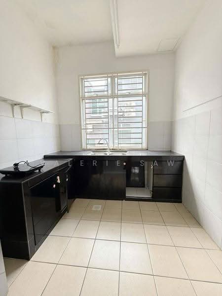 Rumah Teres untuk Dijual di Taman Desa Tebrau (Tebrau) - Valerie Saw - Kitchen - PropertyGuru.com.my